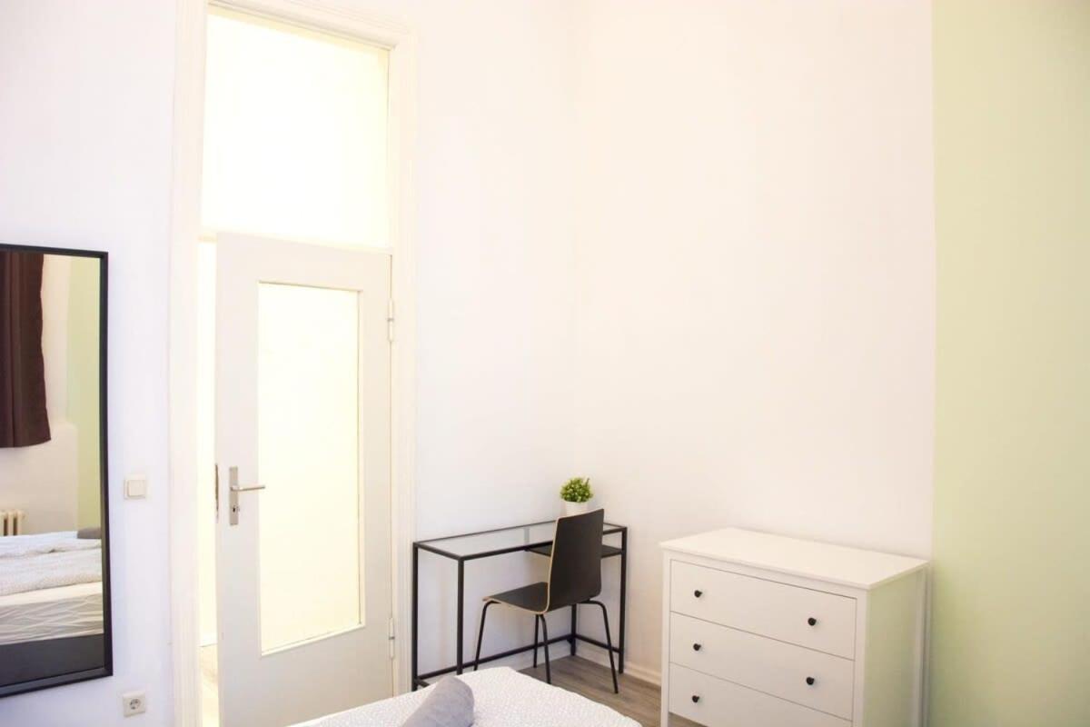 Family Apartment Moabit Berlin Ngoại thất bức ảnh